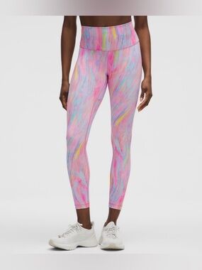 Lululemon Wunder Train High-Rise Tight 25"
Prism Marble Multi Sz 8!